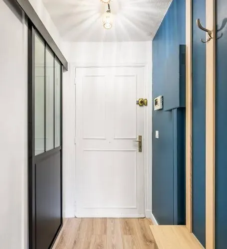 Superbe T1 Bis - A 20m De La - Refait A Neuf