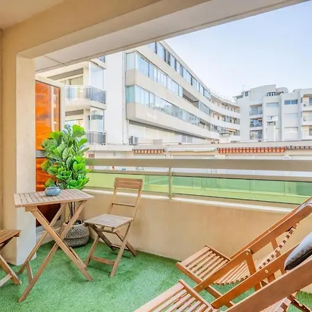 Superbe T1 Bis - A 20m De La - Refait A Neuf *