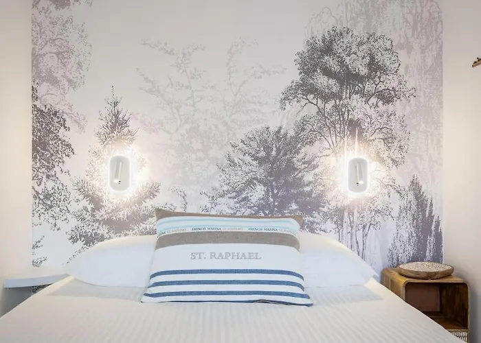 Superbe T1 Bis - A 20m De La - Refait A Neuf Apartamento